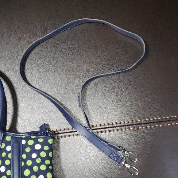 Vera Bradley Large Bag/Tote(gifted to customer) - Picture 8 of 12